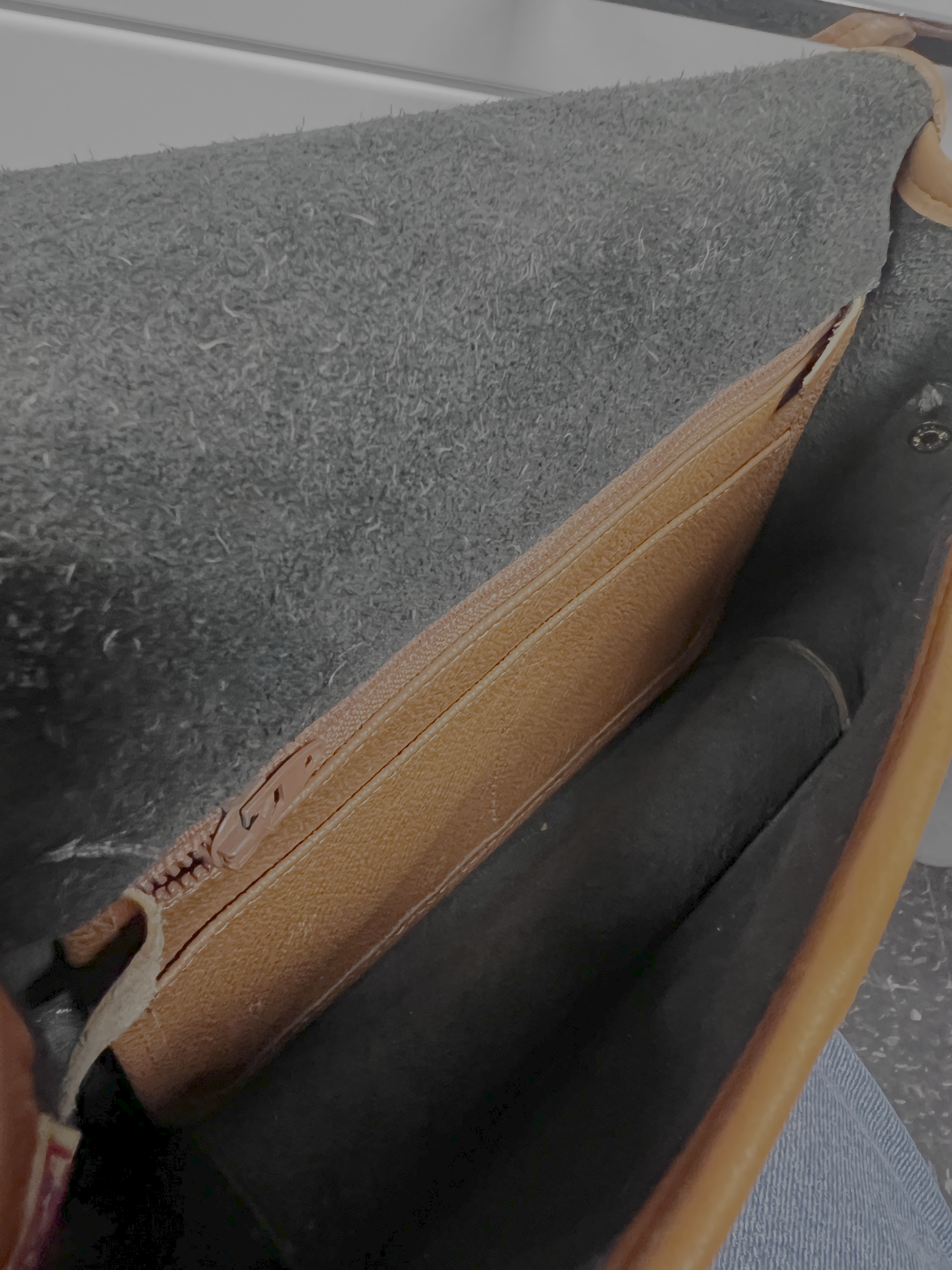 Vintage Dooney & Bourke Carrier Bag (AWL) All Weather Leather