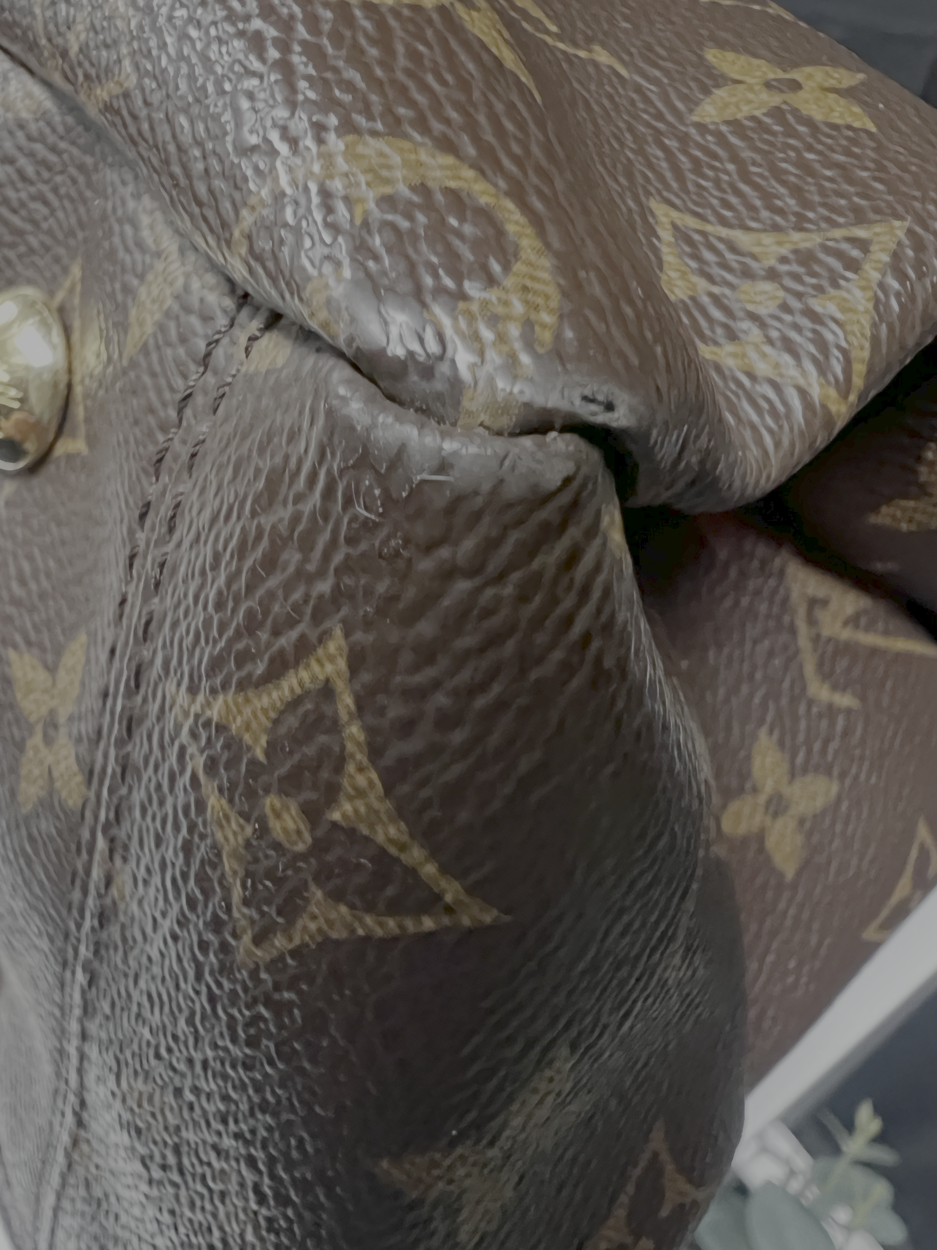 Louis Vuitton Pallas MM