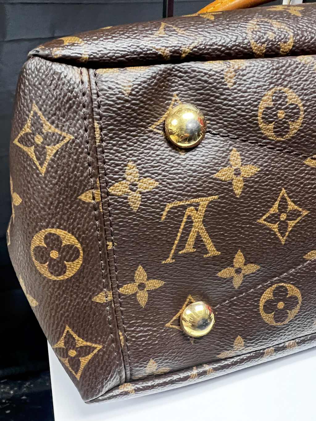 Louis Vuitton Pallas MM