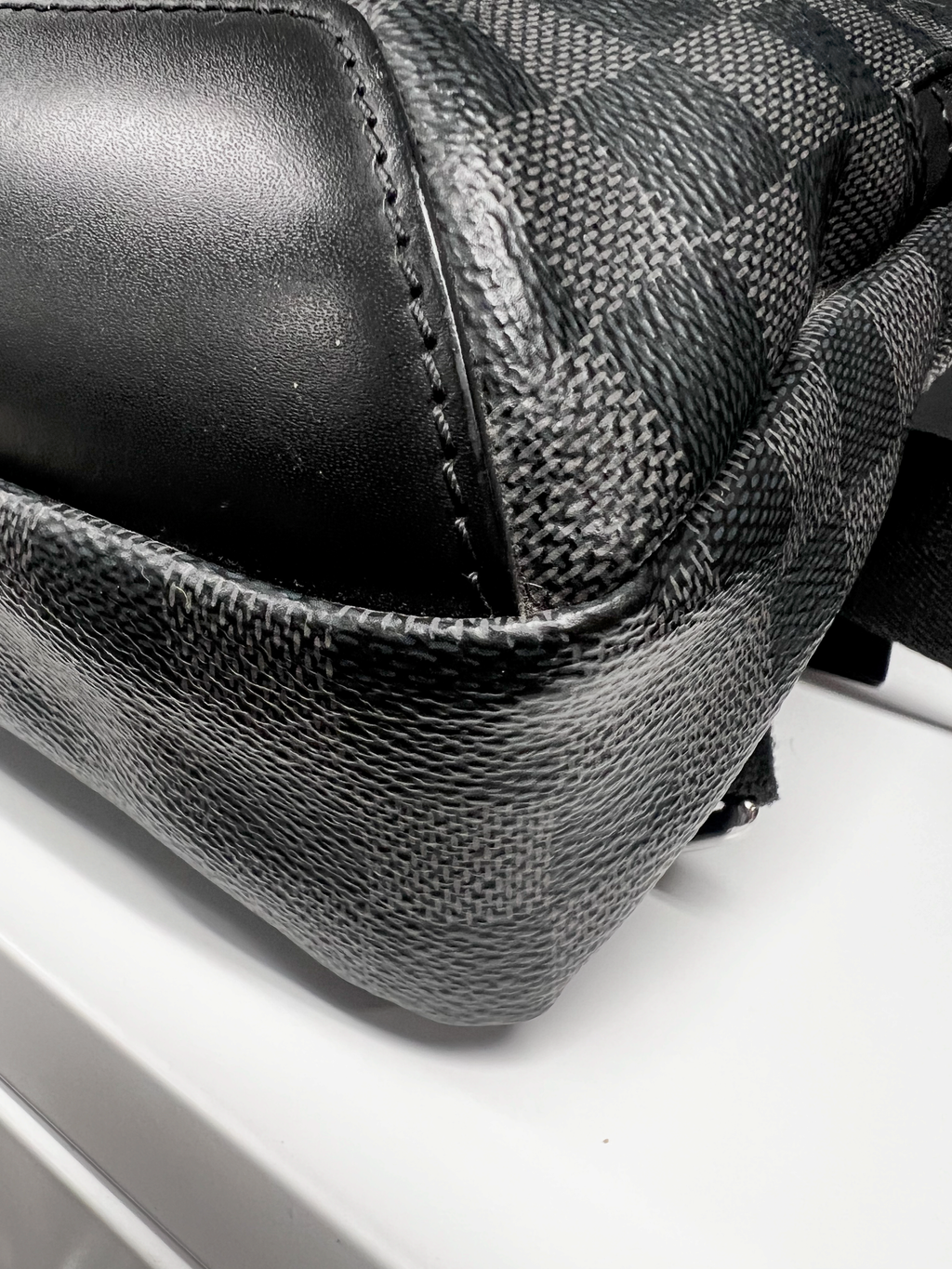 (2019) Louis Vuitton Avenue Sling Bag in classic Damier Graphite Canvas (Style No. N41719 / N45302)