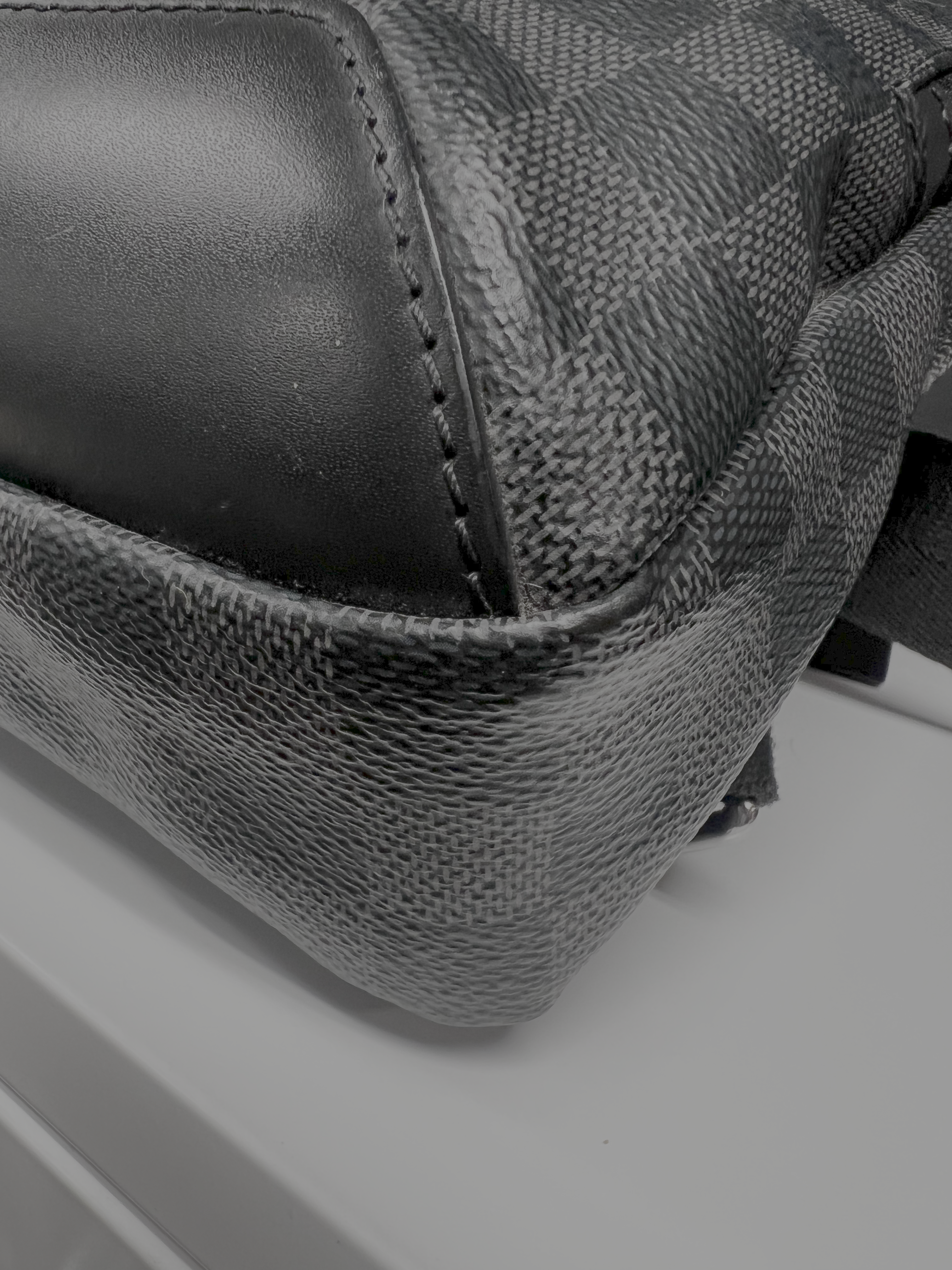 (2019) Louis Vuitton Avenue Sling Bag in classic Damier Graphite Canvas (Style No. N41719 / N45302)