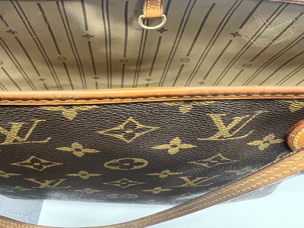 Louis Vuitton Neverfull MM (2009)