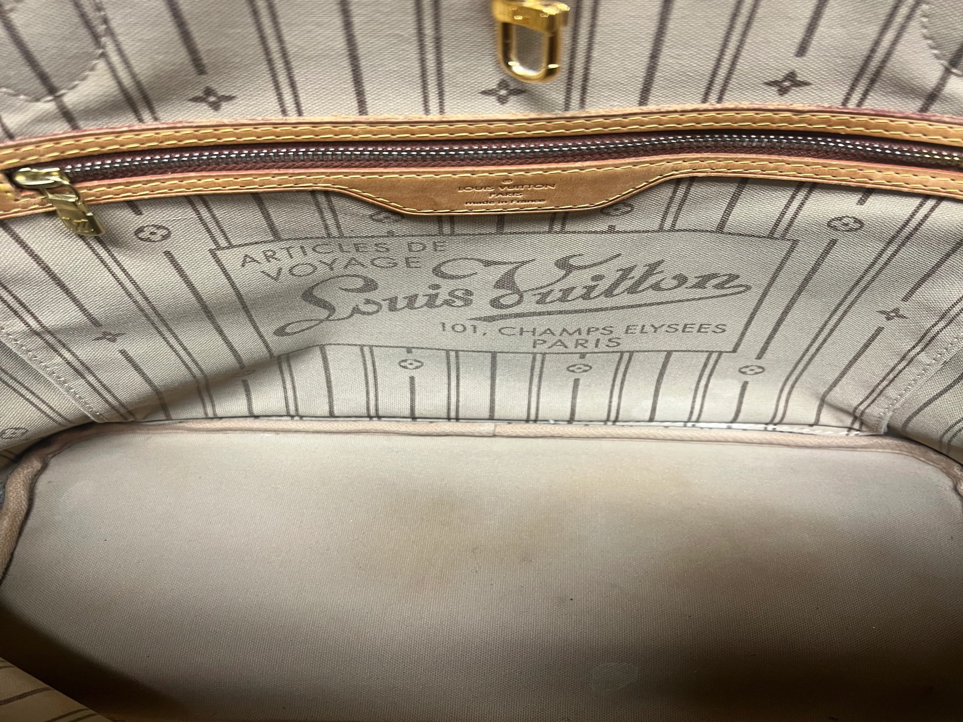 Louis Vuitton Neverfull MM (2009)
