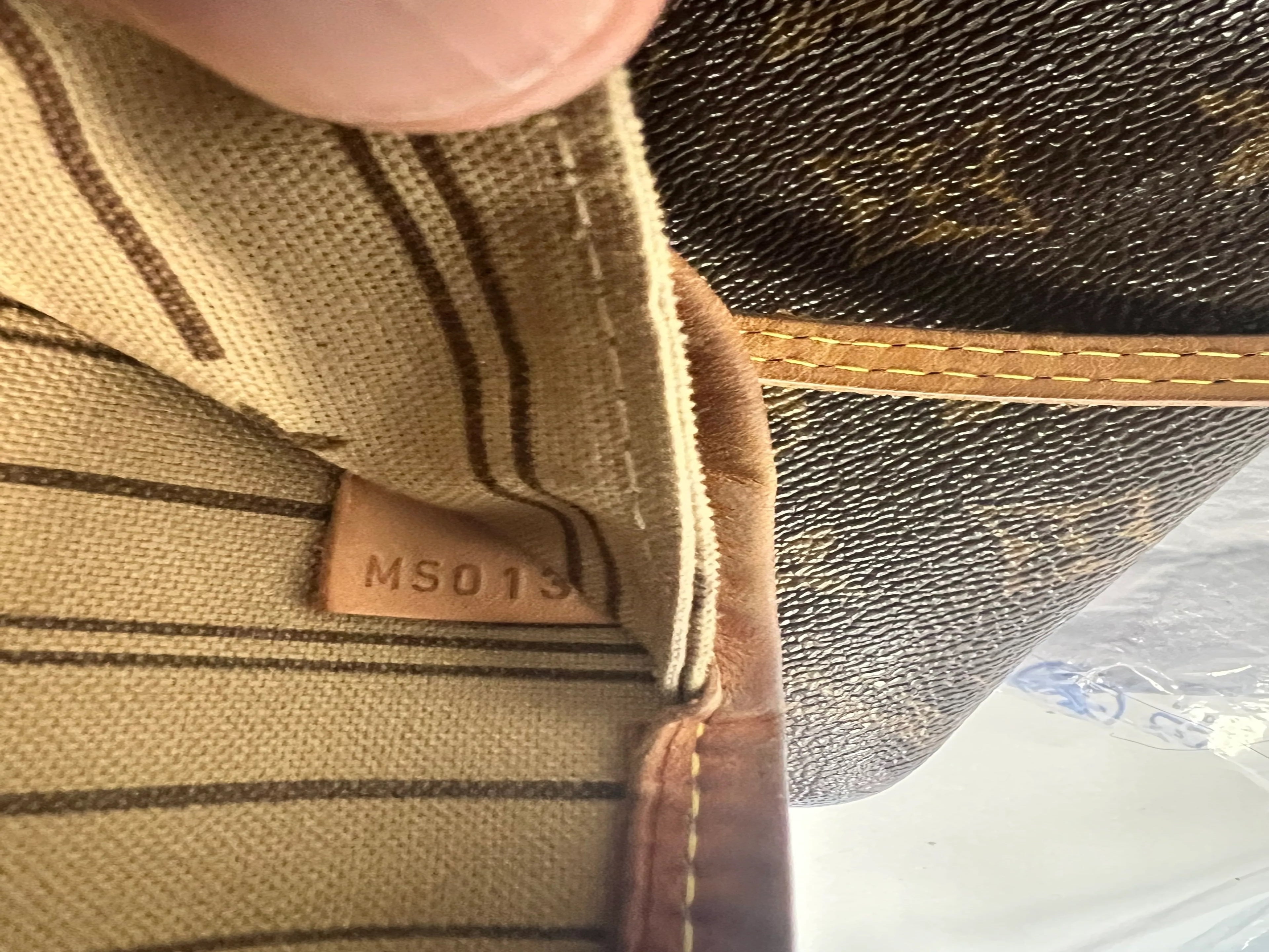 Louis Vuitton Neverfull MM (2009)