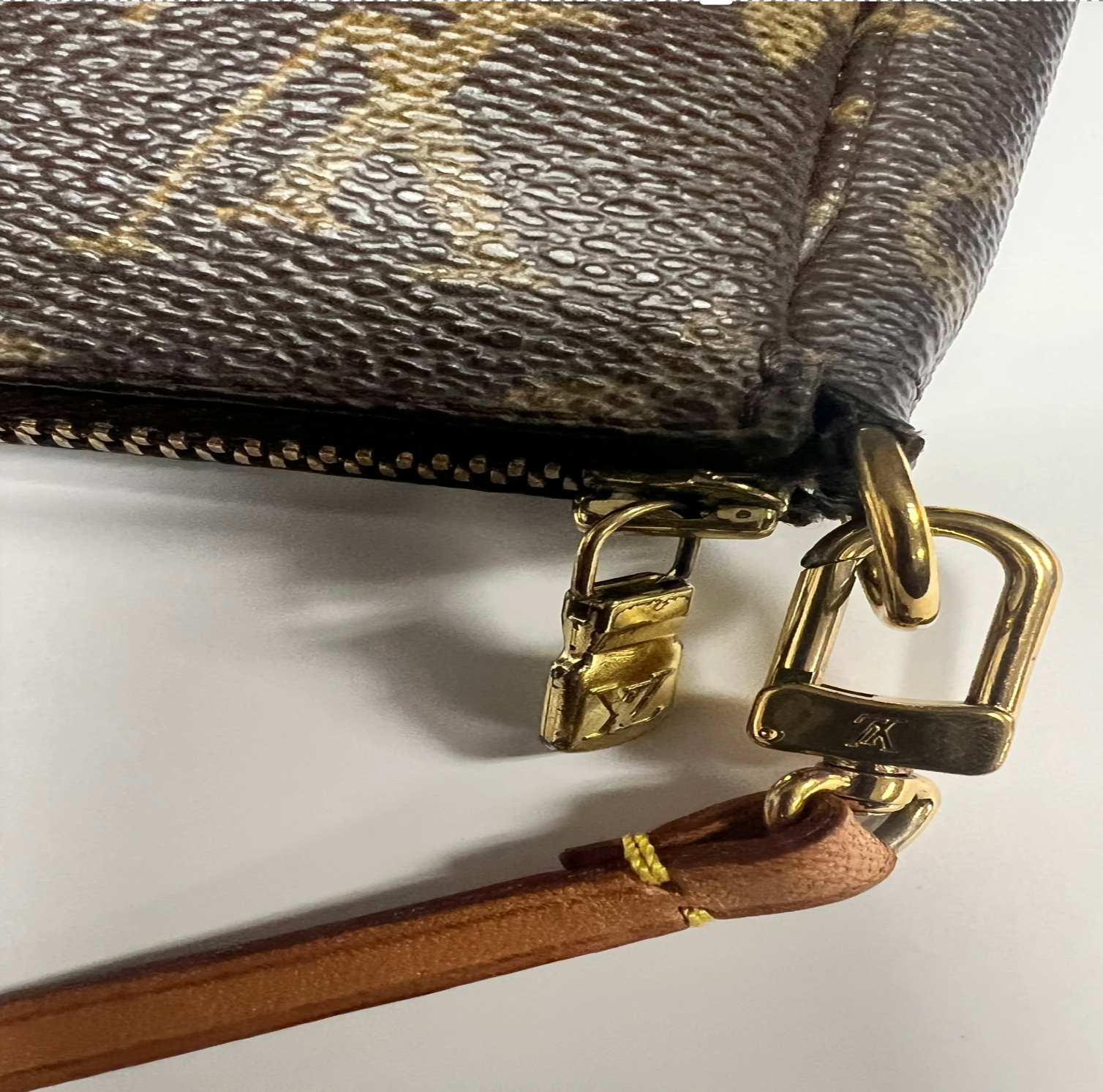 Louis Vuitton Pochette Accessories in Monogram Canvas (2001)