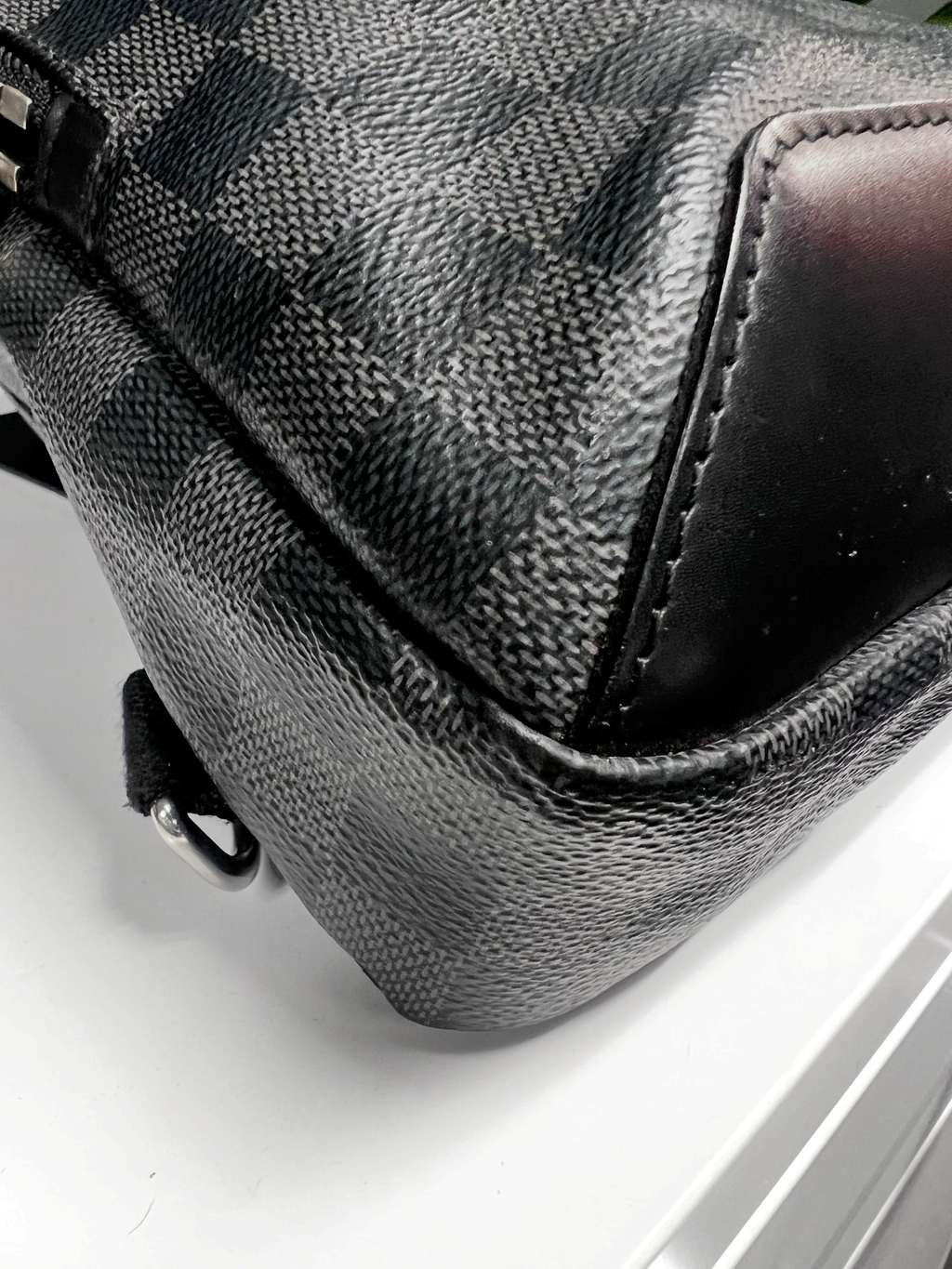 (2019) Louis Vuitton Avenue Sling Bag in classic Damier Graphite Canvas (Style No. N41719 / N45302)